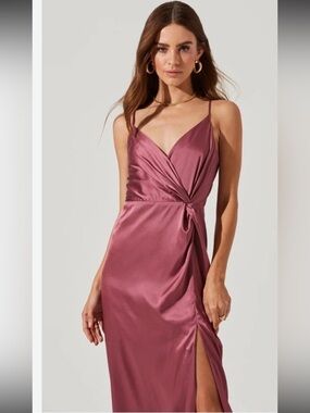 Astr The Label Women's Twist Front Satin Dress Dusty Rose NEW Size Small